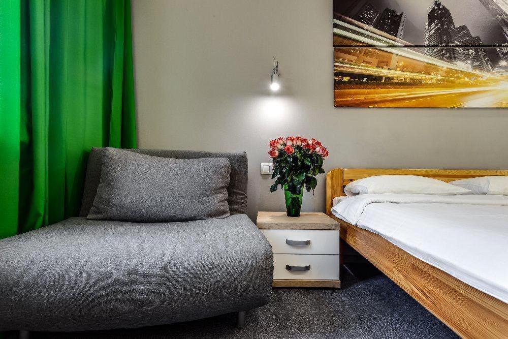 The Cube Rooms Leopoli Esterno foto